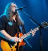 122805_GovtMule2